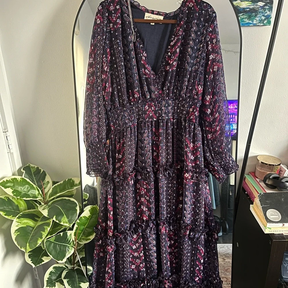 Elegant Floral Maxi Dress - Picture 2 of 6